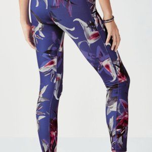 FABLETICS - Salar Legging Midnight Lily Floral Leggings - Small